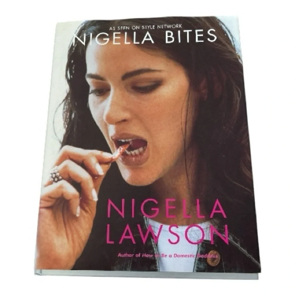 Nigella Bites Cookbook, 2002 first edition hardcover, dust jacket, Vintage